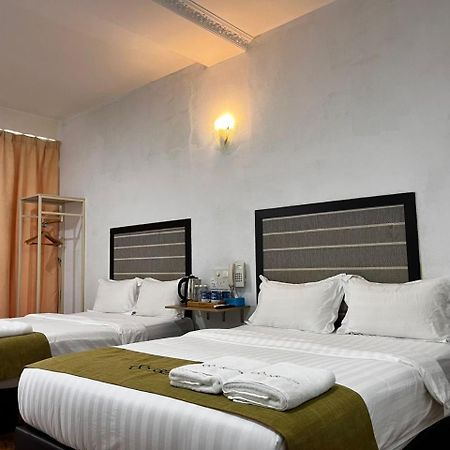 S8 Boutique Hotel near KLIA 1&KLIA 2 Sepang Extérieur photo