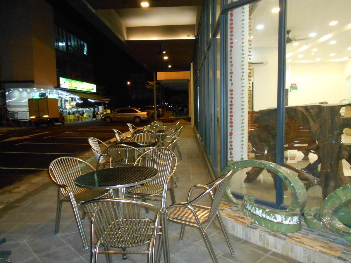 S8 Boutique Hotel near KLIA 1&KLIA 2 Sepang Extérieur photo