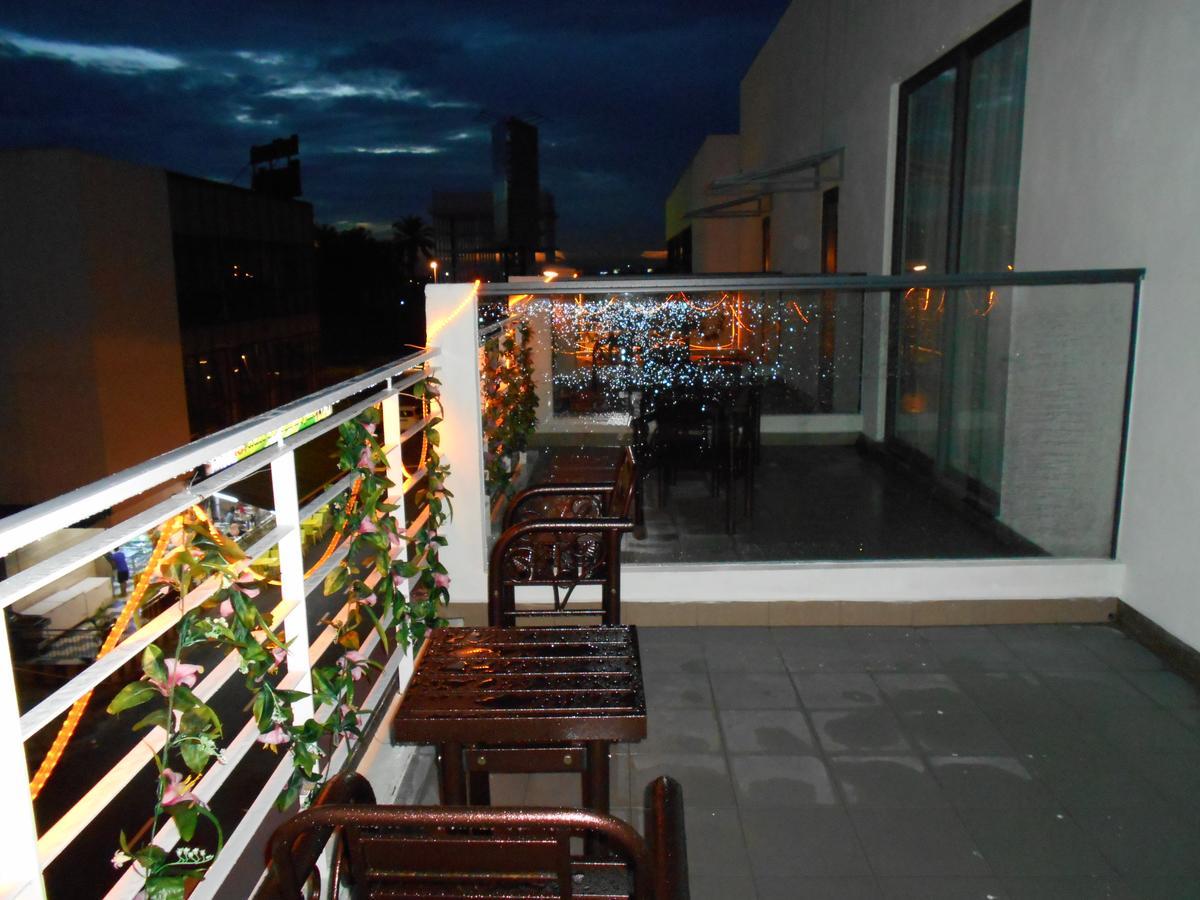 S8 Boutique Hotel near KLIA 1&KLIA 2 Sepang Extérieur photo